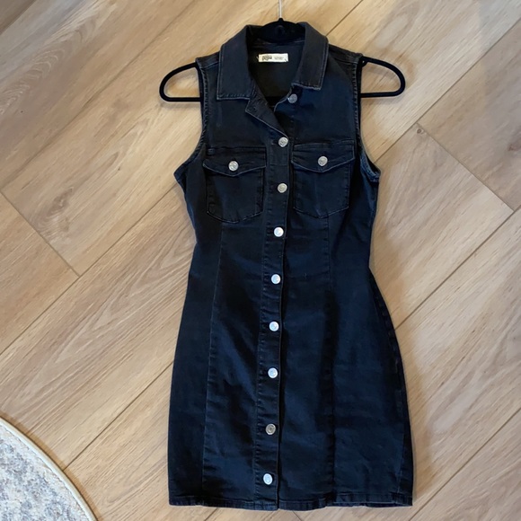 Dark grey jean dress from Zara - Picture 3 of 4